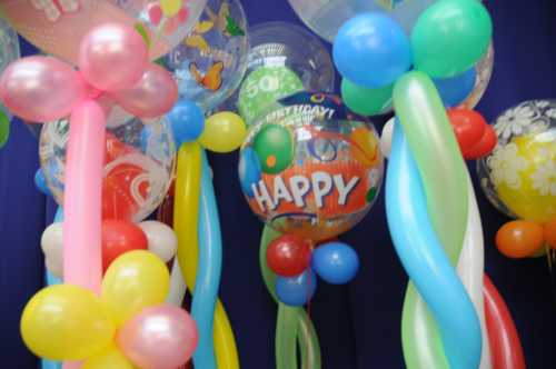 Ballons, Bubbles und Luftballons in blühenden Farben