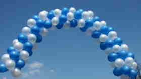 Ballondekoration Dekoration mit Ballons