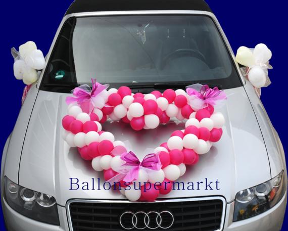 Autodekoration zur Hochzeit aus Ballons