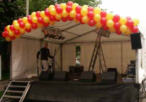 Luftballongirlande Bühne Hamburg