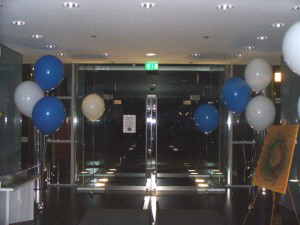 Dekoration-Riesenballons-Foyer-Lobby