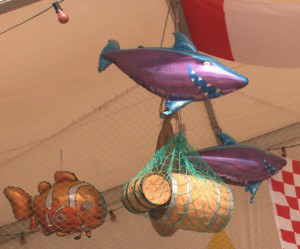 Fischparty 2 mit Ballondekoration aus Folienballons