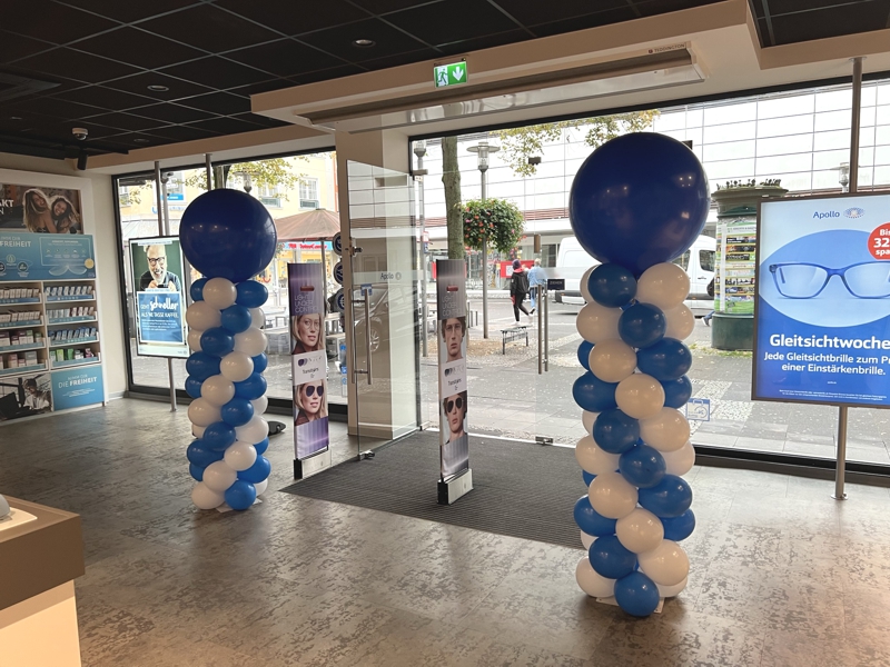 ballonsaeulen-zur-geschaeftseroefnung-mit-25cm-luftballons